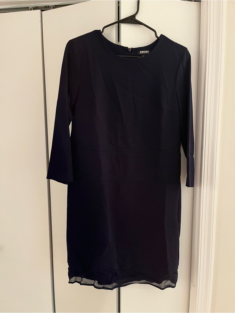 DKNY Women's Shift Dress Navy Scallop Detail Size 2